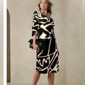 Banana Republic Geometric Patterned Midi  Dress